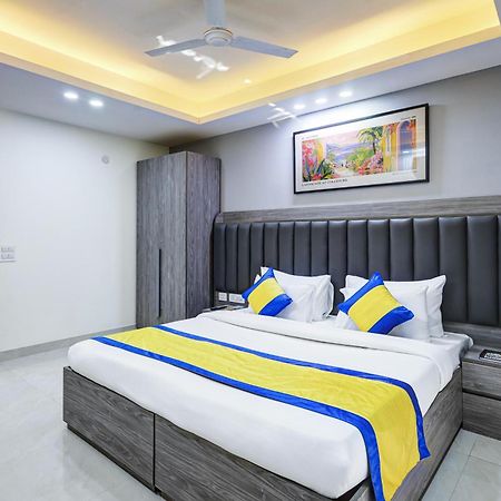 גורגאון 1Bhk Suites Opp Marriott - Huda City Centre מראה חיצוני תמונה