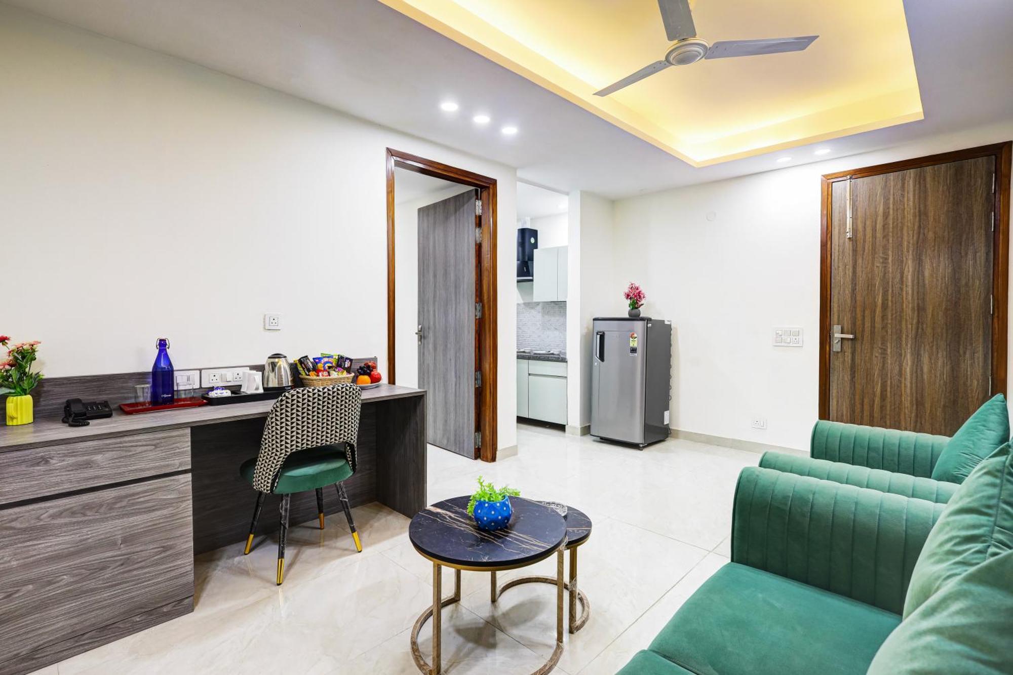 גורגאון 1Bhk Suites Opp Marriott - Huda City Centre מראה חיצוני תמונה