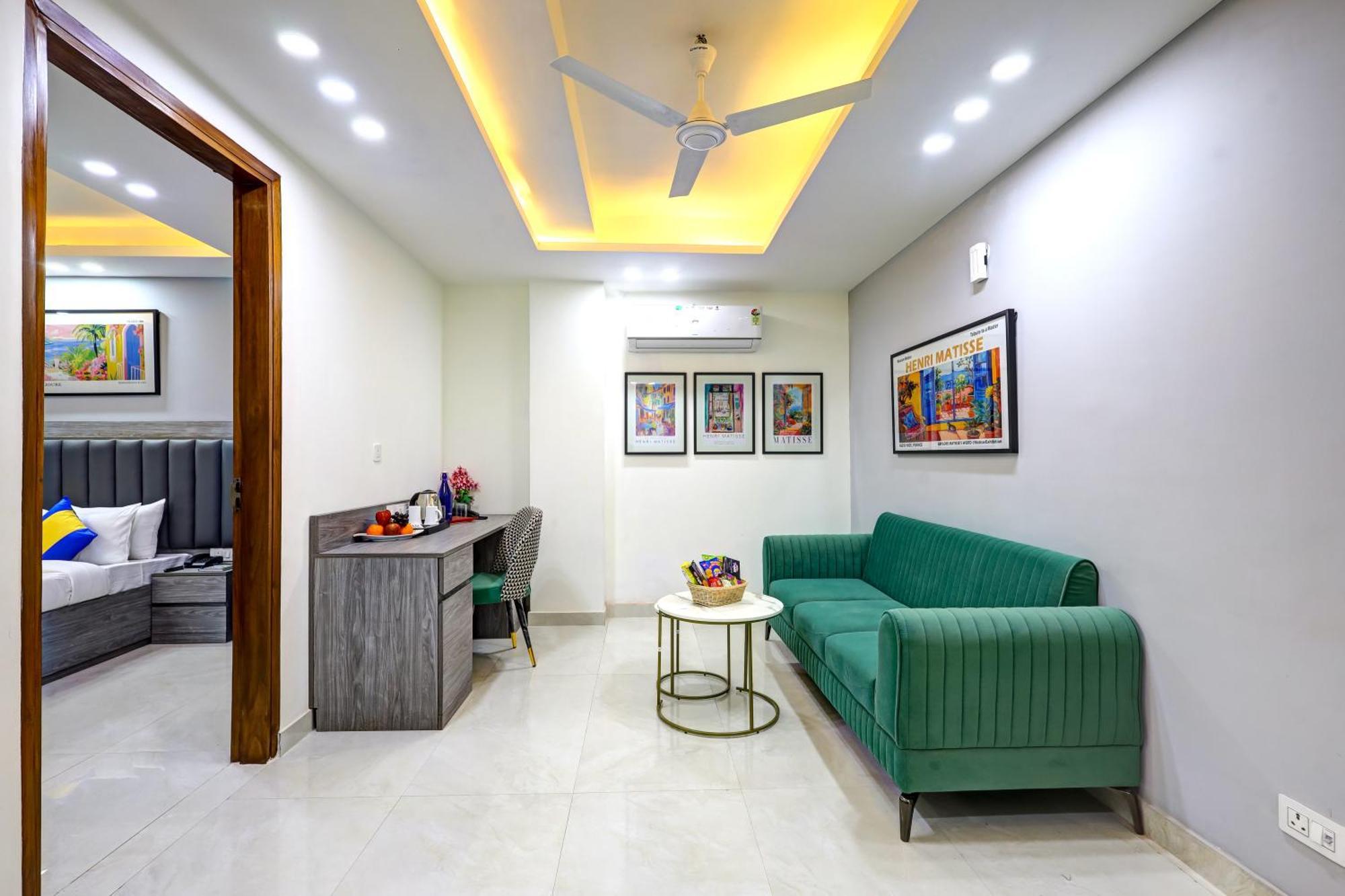 גורגאון 1Bhk Suites Opp Marriott - Huda City Centre מראה חיצוני תמונה