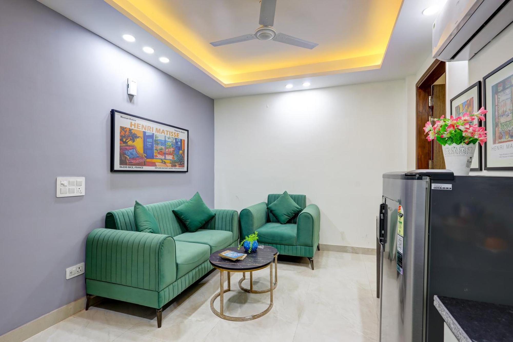 גורגאון 1Bhk Suites Opp Marriott - Huda City Centre מראה חיצוני תמונה