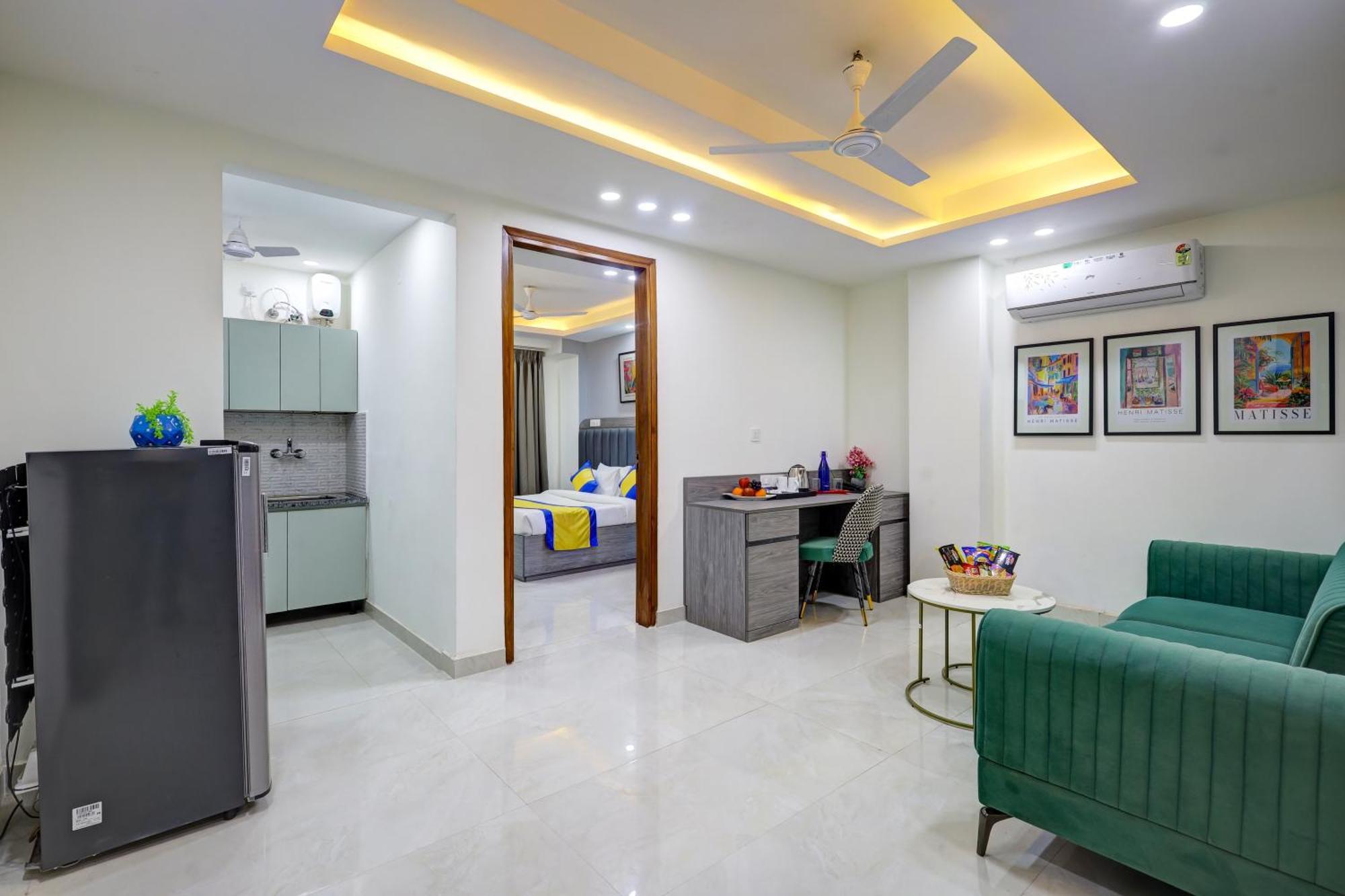 גורגאון 1Bhk Suites Opp Marriott - Huda City Centre מראה חיצוני תמונה