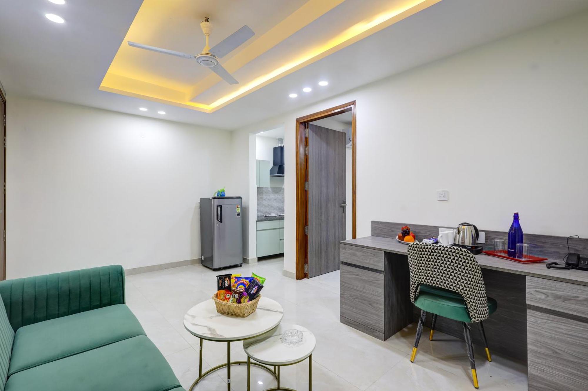 גורגאון 1Bhk Suites Opp Marriott - Huda City Centre מראה חיצוני תמונה